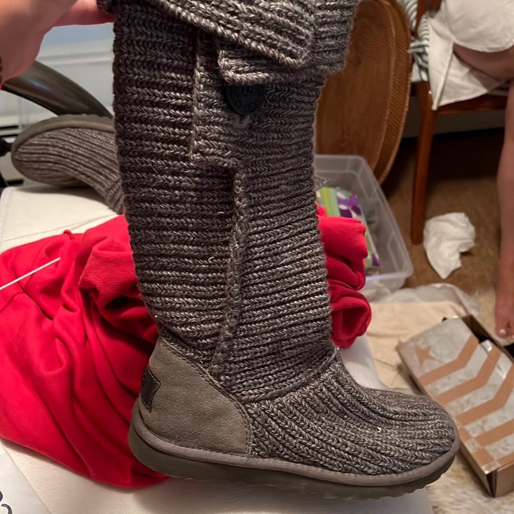 Great sweater Uggs
